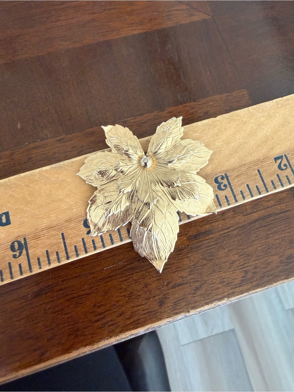 Vintage Leaf Brooch